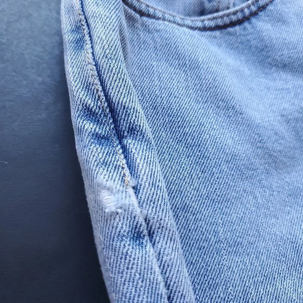 Y2K Levis 505 Regular Fit Measures 37x30 Hemmed 2000s Blue Medium Light Wash